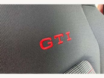 Volkswagen Golf 2.0 TSI 265 GTI 5dr DSG