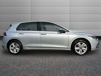 Volkswagen Golf 1.5 eTSI Life 5dr DSG