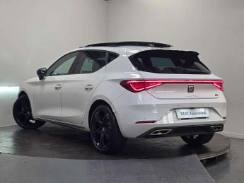 SEAT Leon 1.5 eTSI 150 FR Black Edition 5dr DSG [DAP]