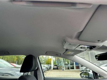 Volkswagen Golf 1.5 eTSI 150 Life 5dr DSG