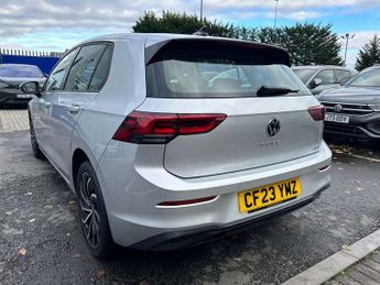Volkswagen Golf 1.5 eTSI 150 Life 5dr DSG