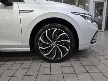 Volkswagen Golf 1.5 eTSI 150 Style 5dr DSG