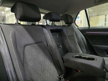 Volkswagen Golf 1.5 eTSI 150 Style 5dr DSG