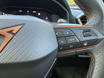 Cupra Formentor 1.4 eHybrid 204 V2 5dr DSG