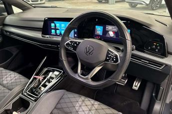 Volkswagen Golf 1.5 eTSI 150 R-Line 5dr DSG