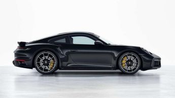 Porsche 911 S 2dr PDK