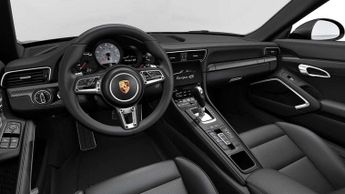 Porsche 911 S 2dr PDK
