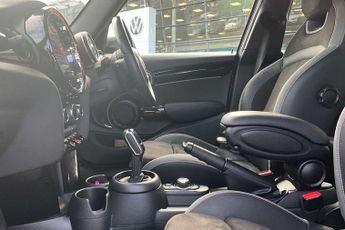 MINI Hatchback 1.5 Cooper Sport 5dr Auto