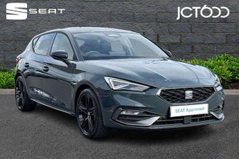 SEAT Leon 1.5 eTSI 115 FR Black Edition 5dr DSG [DAP]
