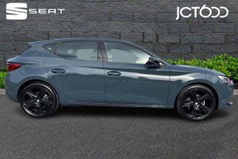 SEAT Leon 1.5 eTSI 115 FR Black Edition 5dr DSG [DAP]