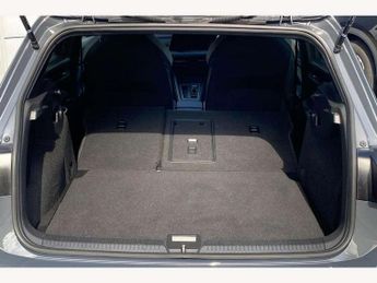 Volkswagen Golf 1.5 eTSI 150 R-Line 5dr DSG