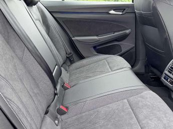 Volkswagen Golf 1.5 eTSI 150 Style 5dr DSG