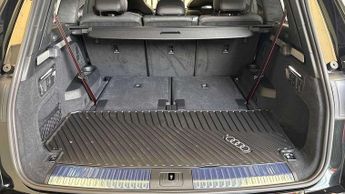 Audi Q7 3.0 TDI Quattro Launch Edition 5dr Tiptronic