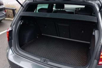 Volkswagen Golf 1.5 TSI EVO 150 R-Line 5dr DSG