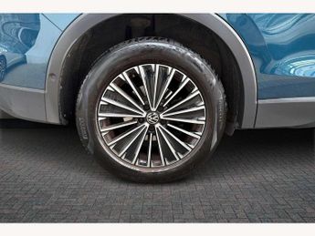 Volkswagen Tiguan 1.5 eTSI Life 5dr DSG
