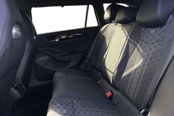 Volkswagen Passat 1.5 TSI eHybrid R-Line 5dr DSG