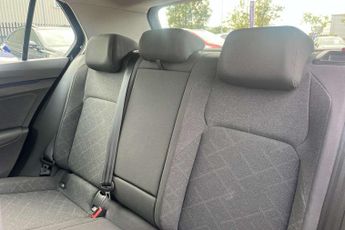 Volkswagen Golf 1.5 eTSI 150 Life 5dr DSG