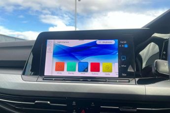 Volkswagen Golf 1.5 eTSI 150 Life 5dr DSG