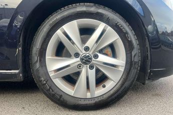 Volkswagen Golf 1.5 eTSI 150 Life 5dr DSG