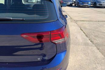 Volkswagen Golf 1.5 eTSI 150 Life 5dr DSG
