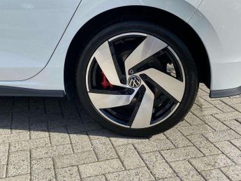 Volkswagen Golf 2.0 TSI 300 GTI Clubsport 5dr DSG