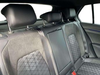 Volkswagen Golf 1.5 eTSI 150 R-Line 5dr DSG