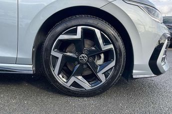Volkswagen Golf 1.5 eTSI 150 R-Line 5dr DSG