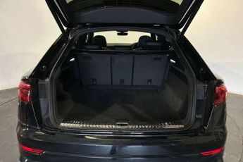 Audi Q8 50 TDI Quattro Launch Edition 5dr Tiptronic