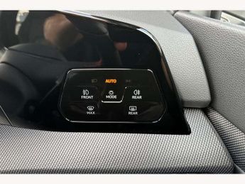 Volkswagen Golf 2.0 TSI 265 GTI 5dr DSG