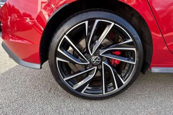 Volkswagen Golf 2.0 TSI GTI 5dr DSG