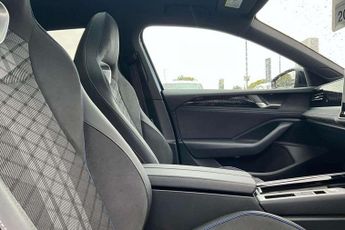 Volkswagen Passat 1.5 TSI eHybrid 272 Black Edition 5dr DSG