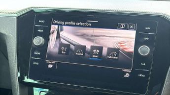 Volkswagen Passat 2.0 TDI EVO SCR R-Line 5dr DSG