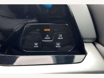 Volkswagen Golf 1.5 eTSI 150 Life 5dr DSG