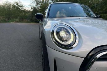 MINI Hatchback 1.5 Cooper Exclusive 3dr Auto