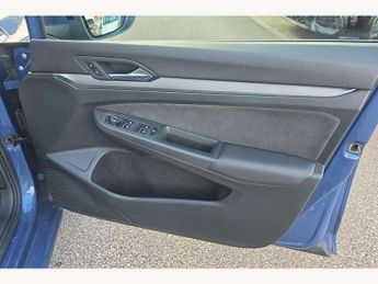 Volkswagen Golf 1.5 eTSI Style 5dr DSG