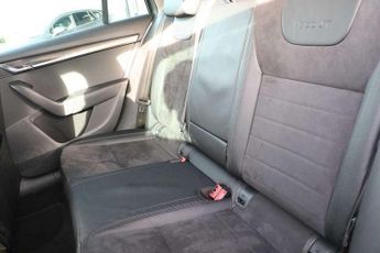 Skoda Octavia 2.0 TDI CR 184 Scout 4x4 5dr DSG