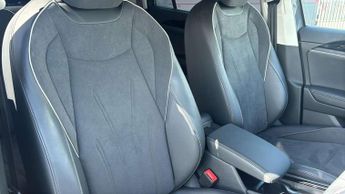 Volkswagen Tayron 2.0 TDI Elegance 5dr DSG7 [7 Seat]