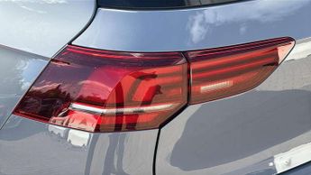 Volkswagen Golf 1.5 eTSI 150 R-Line 5dr DSG