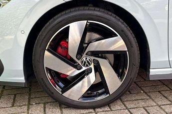 Volkswagen Golf 2.0 TSI 265 GTI 5dr DSG