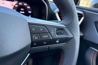 SEAT Leon 1.5 eTSI 115 FR Black Edition 5dr DSG [DAP]
