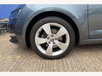 Skoda Octavia 1.5 TSI SE Drive 5dr DSG