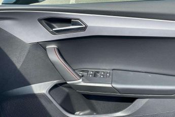 SEAT Leon 1.5 eTSI 115 FR Black Edition 5dr DSG [DAP]