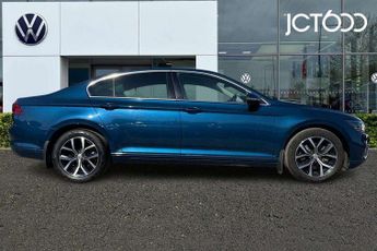 Volkswagen Passat 2.0 TDI EVO SCR SEL 4dr DSG