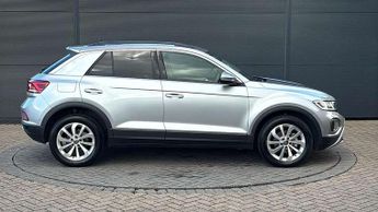 Volkswagen T-Roc 1.5 TSI Match 5dr