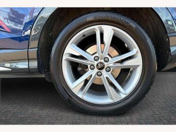 Audi Q3 35 TFSI S Line 5dr S Tronic [Leather]