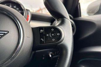 MINI Hatchback 1.5 Cooper Exclusive 3dr Auto