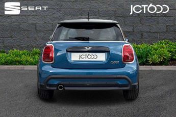 MINI Hatchback 1.5 Cooper Exclusive 3dr Auto