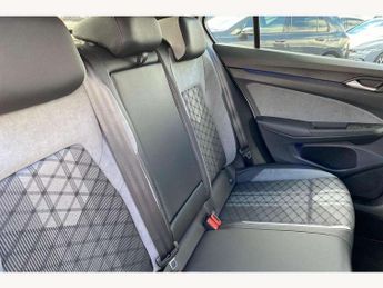 Volkswagen Golf 1.5 eTSI 150 R-Line 5dr DSG