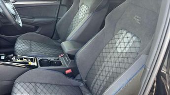 Volkswagen Golf 1.5 eTSI 150 Black Edition 5dr DSG