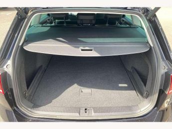 Volkswagen Passat 2.0 TDI EVO SCR SEL 5dr DSG